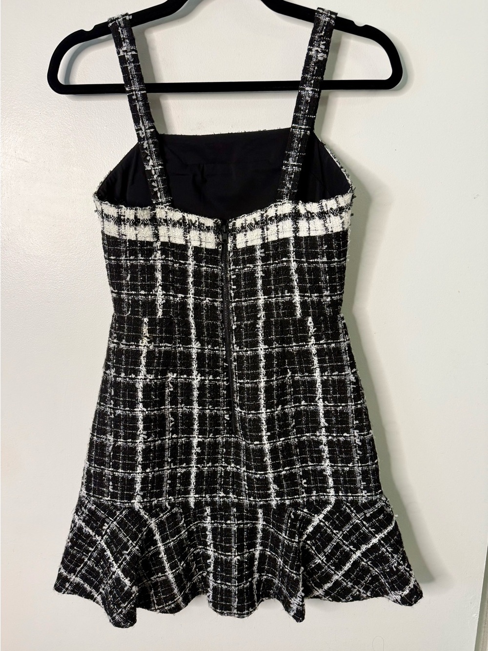 Alice + Olivia Kaidra Tweed Mini Dress Black & White Fit & Flare Casual Chic - Picture 5 of 7